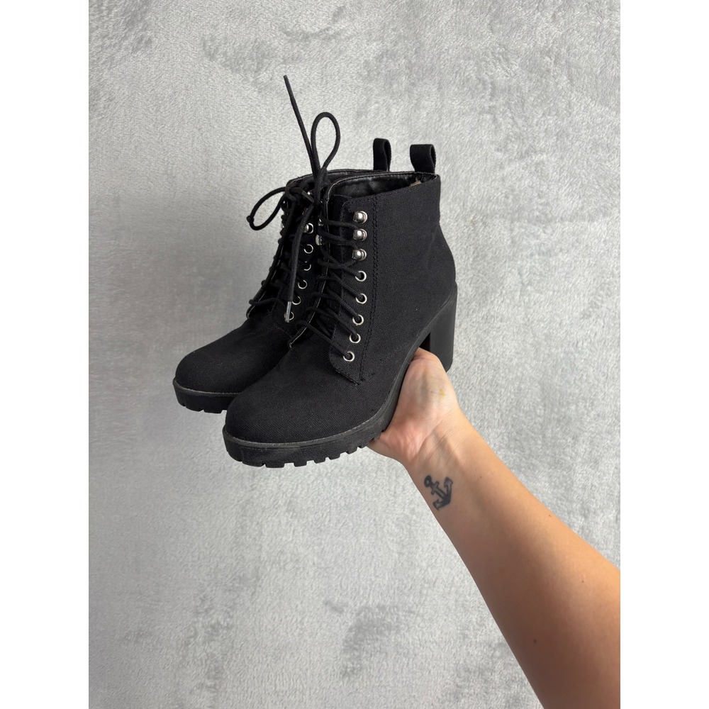 Call It Spring Womens Black Canvas Lace Up Block Heel Combat Ankle Boots Size 7